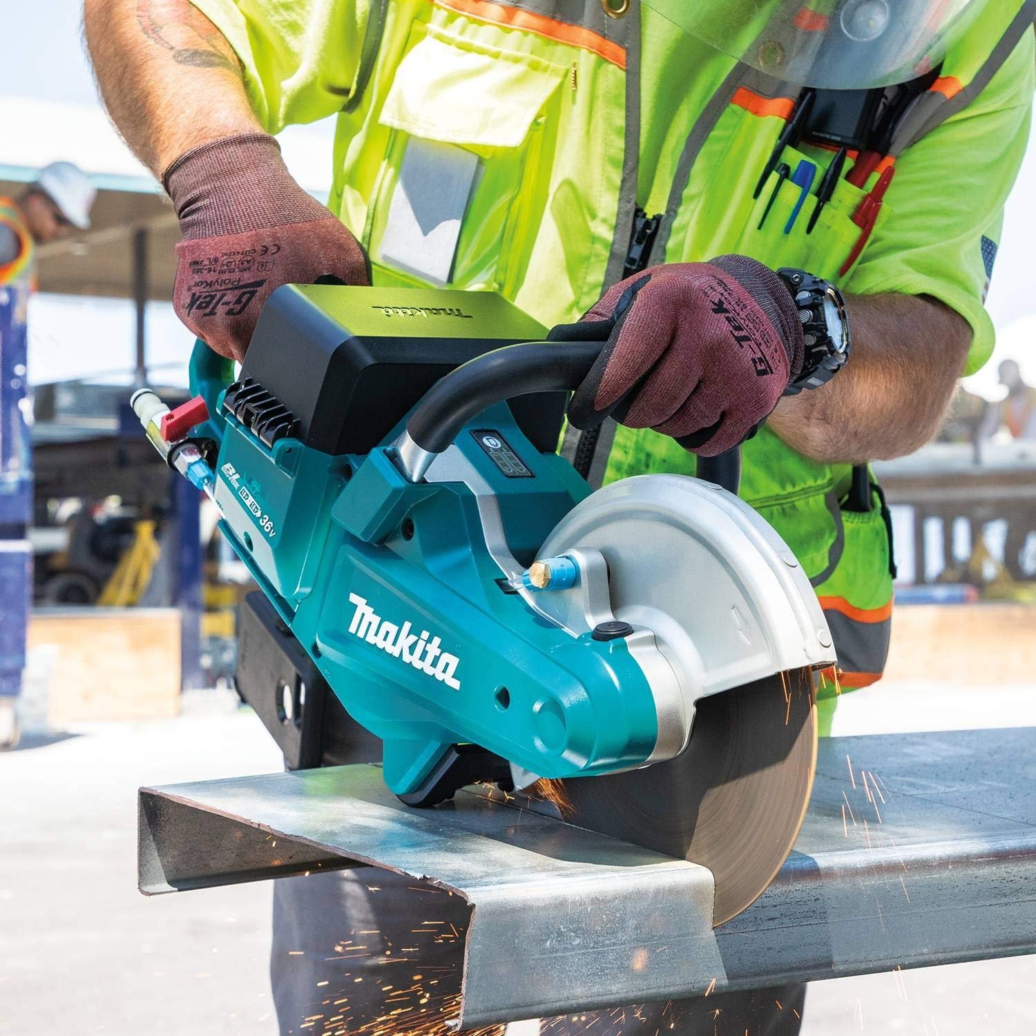 Makita XEC01Z 18V X2 (36V) LXT® Lithium-Ion Brushless Cordless 9″ Power Cutter, with AFT®, Electric Brake, Tool Only