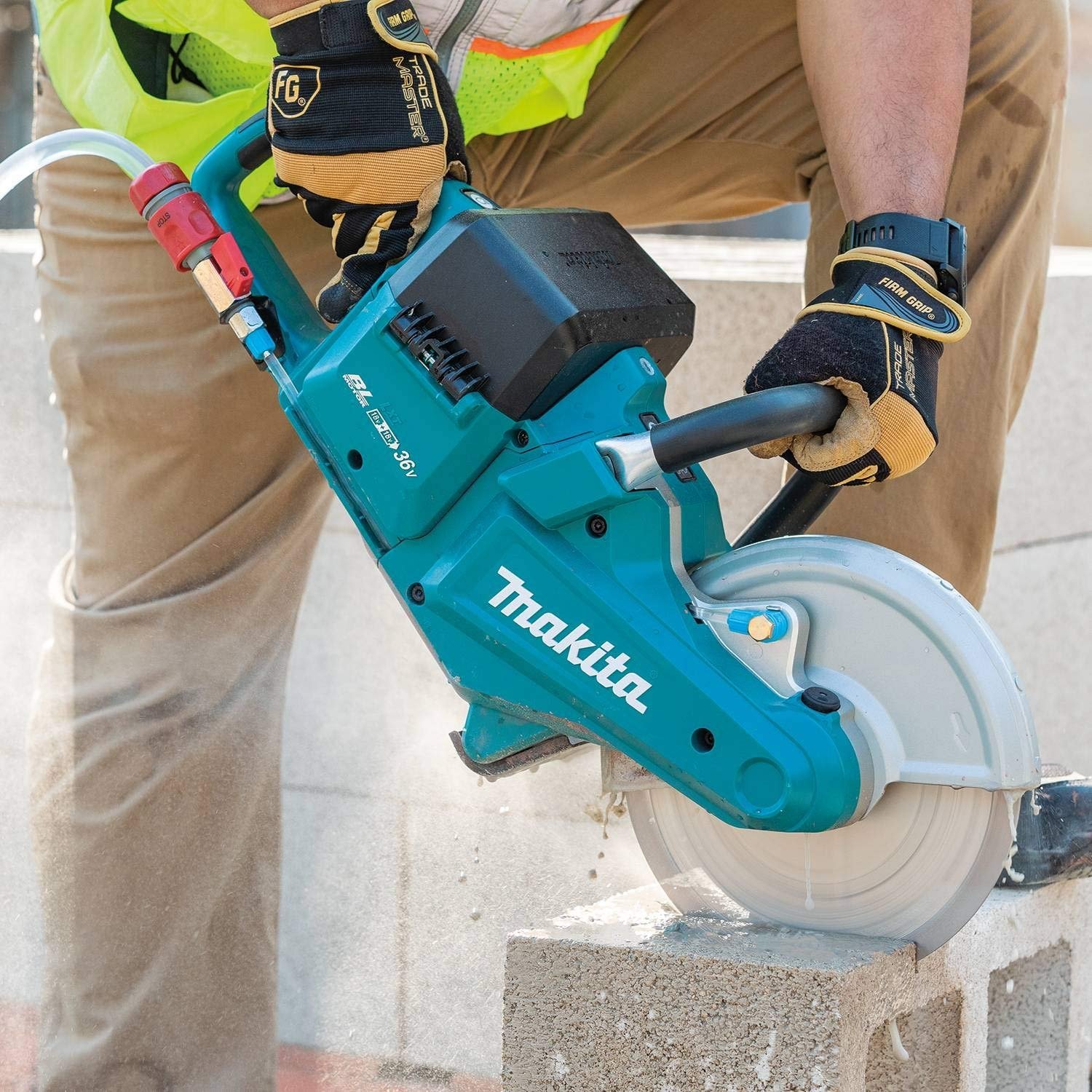 Makita XEC01Z 18V X2 (36V) LXT® Lithium-Ion Brushless Cordless 9″ Power Cutter, with AFT®, Electric Brake, Tool Only